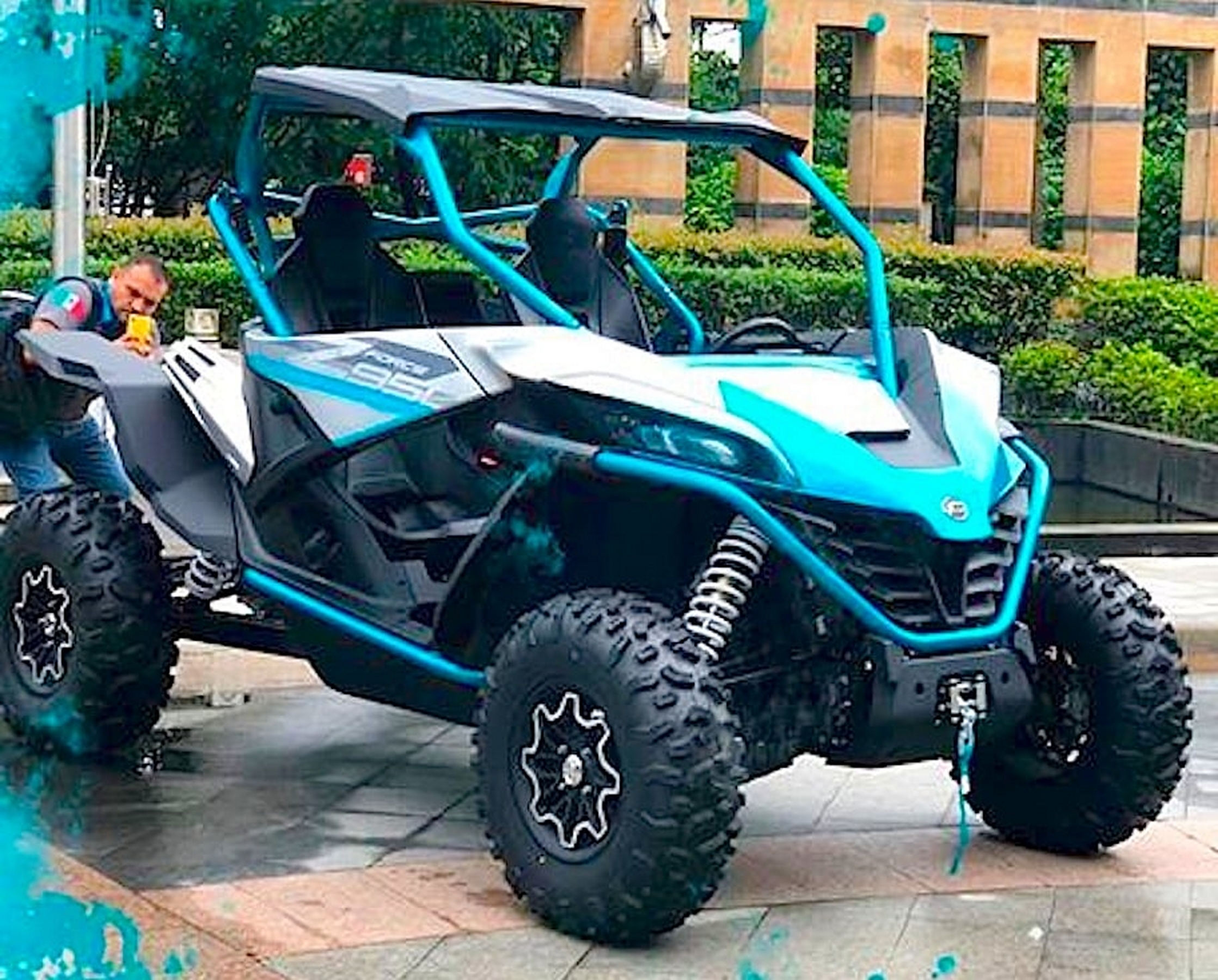 Nouveau venu chez CFMOTO : Le ZForce 950