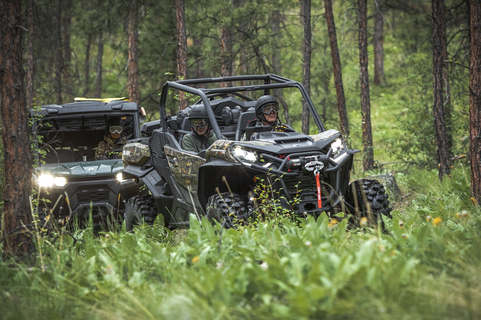CAN-AM dévoile sa gamme 2022 de vtt et de véhicules côte à côte