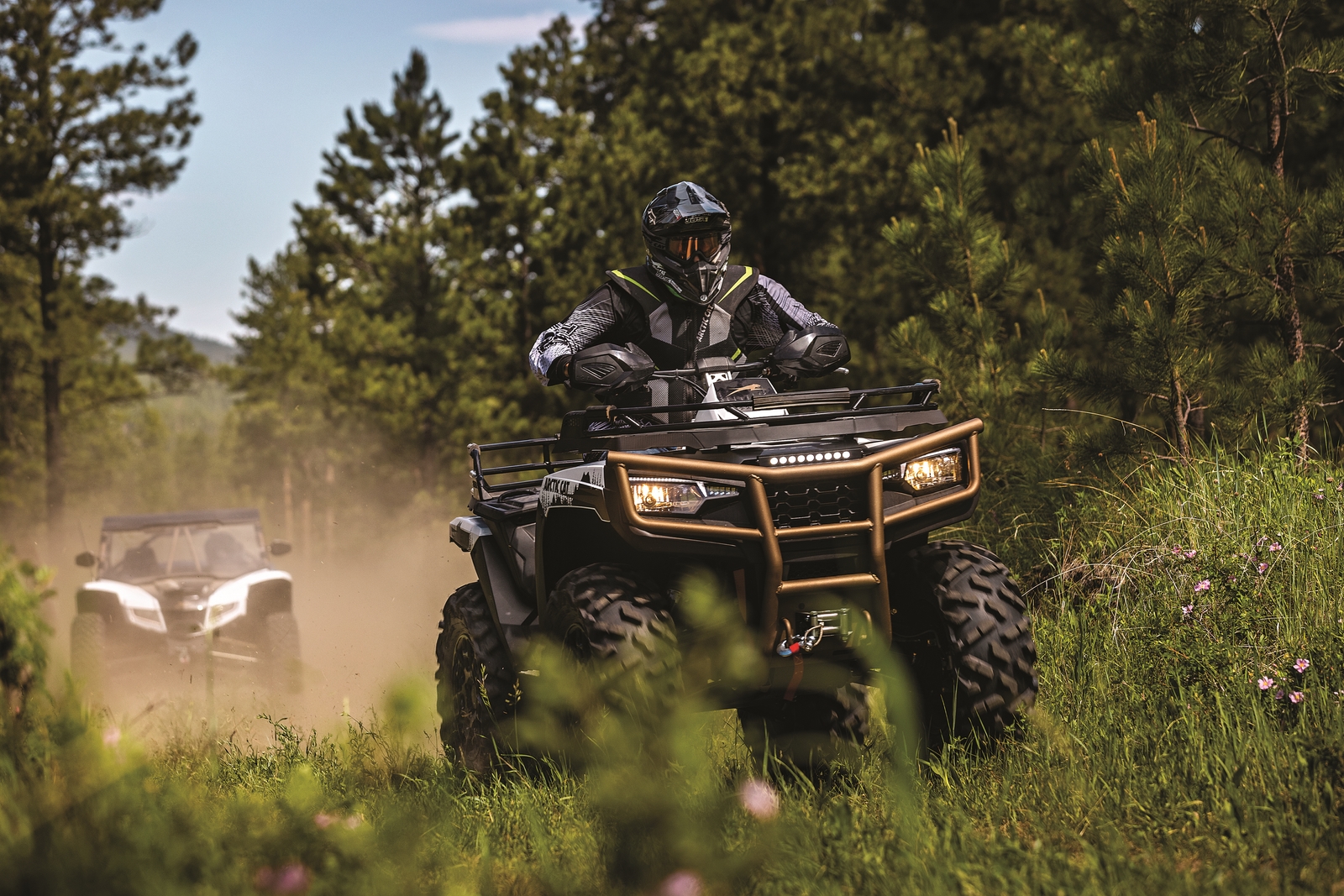 Tout ce qu&rsquo;on doit savoir à propos des quads Arctic Cat 2023