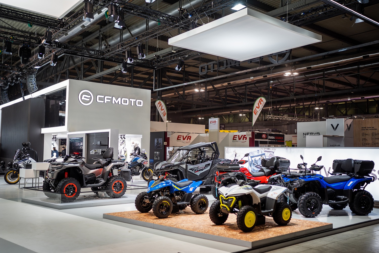 CFMOTO dévoile le tout nouveau modèle CONCEPT NK-C22 et sa moto électrique ZEEHO à l&rsquo;EICMA 2022
