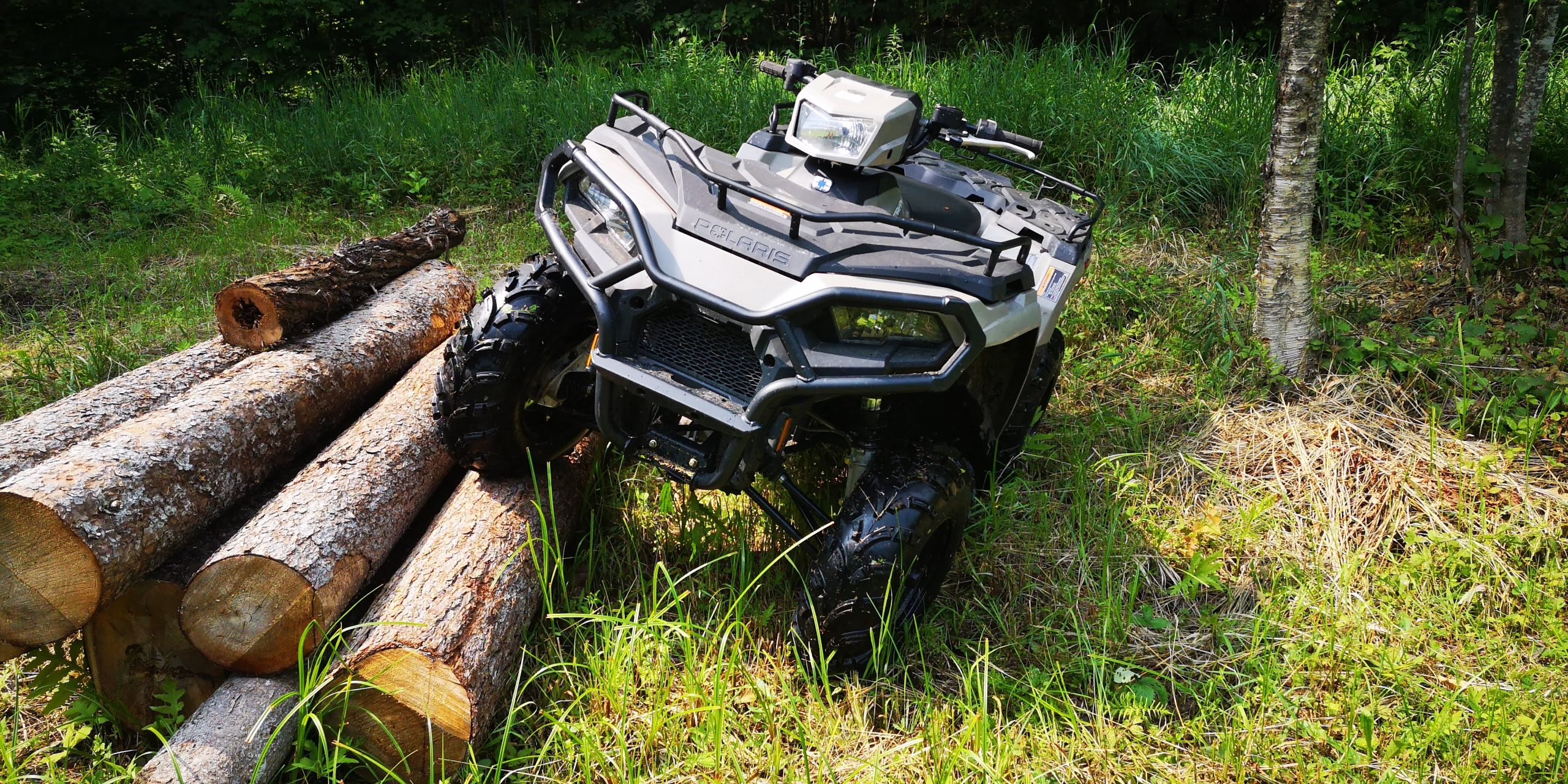 Découverte du Polaris SportsMan 570 EFI 2022 : un VTT pour votre retour dans les sentiers ?