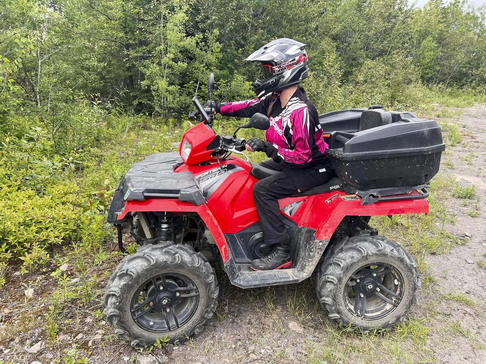 Avoir une bonne posture sur son quad pour mieux rouler