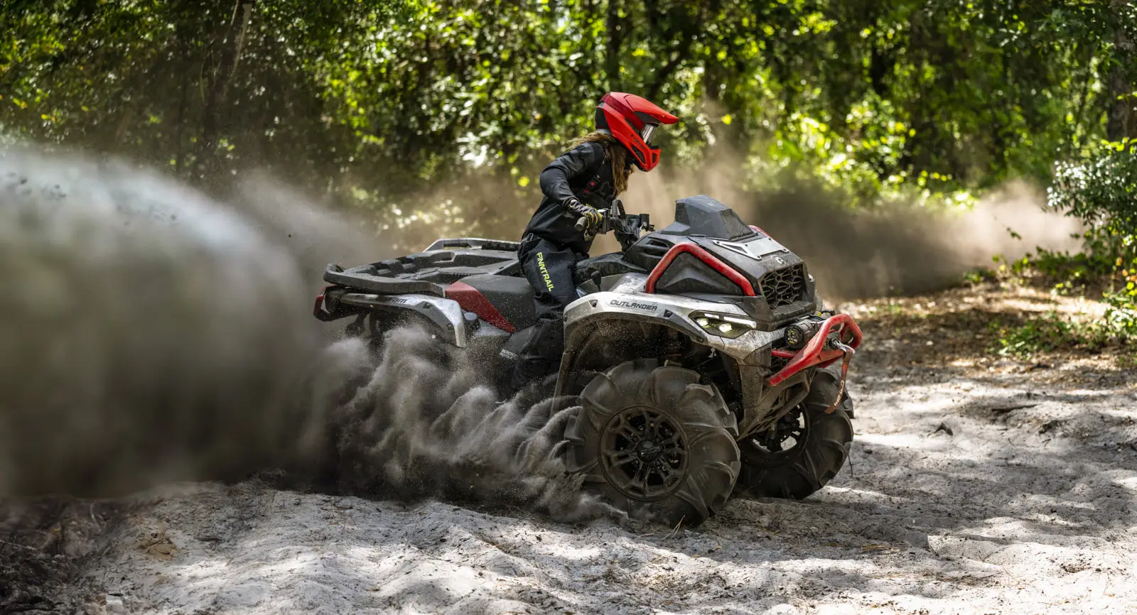 Outlander 850 et 1000R : Can-Am frappe fort en 2025